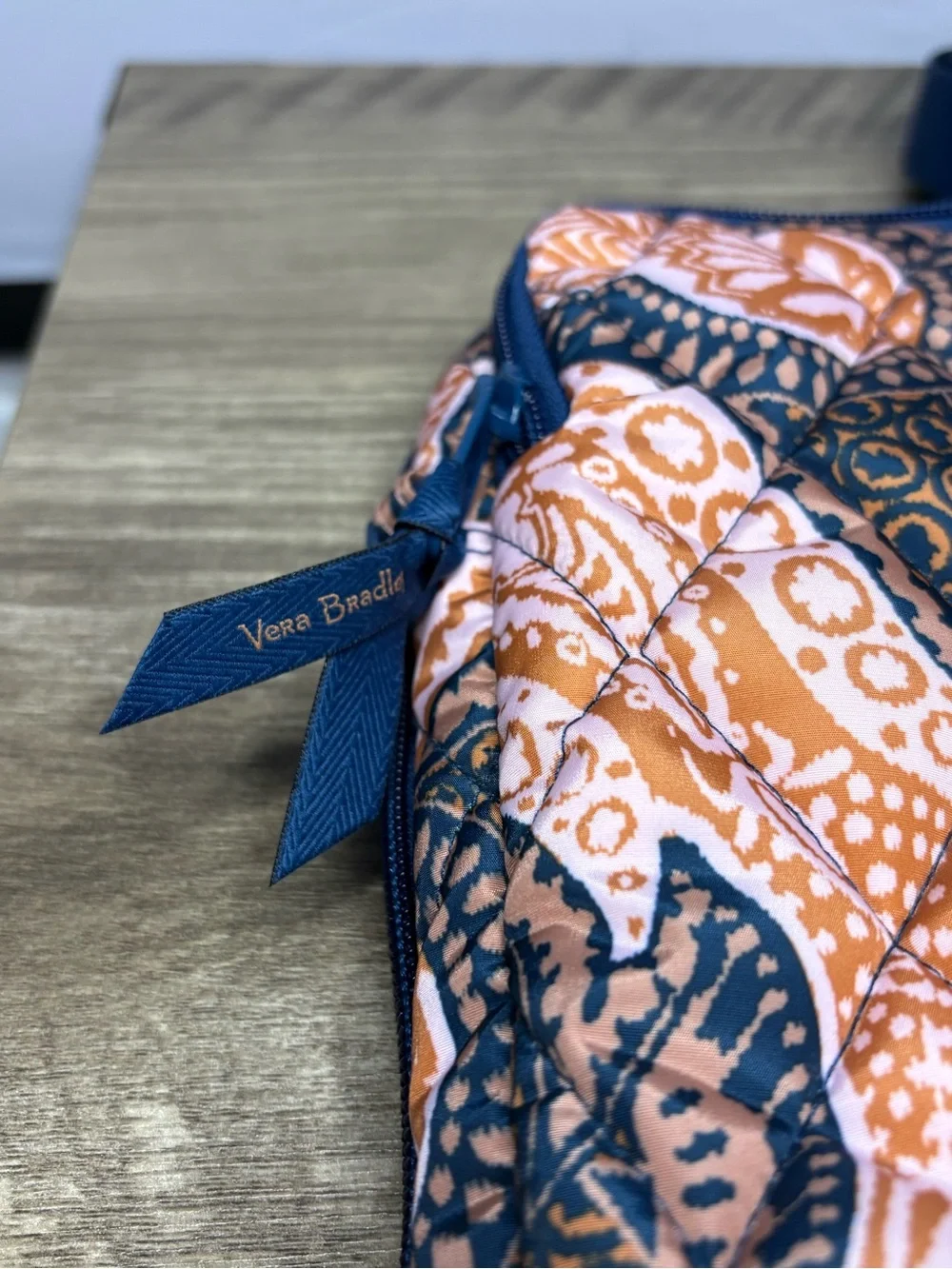 Vera Bradley Fern Paisley Laptop Ultralight Crossbody